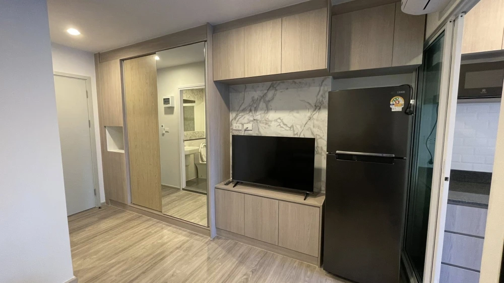 For rent: Regent Home Bangna, 20th floor, fully furnished, very livable. Book now, don't miss out!