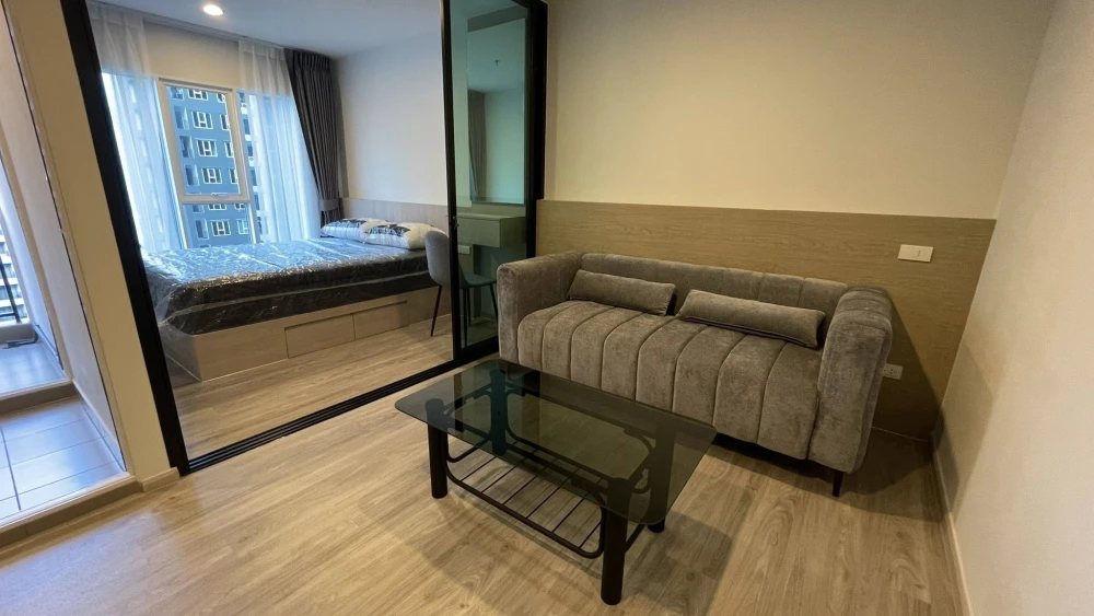 For rent: Regent Home Bangna, 20th floor, fully furnished, very livable. Book now, don't miss out!