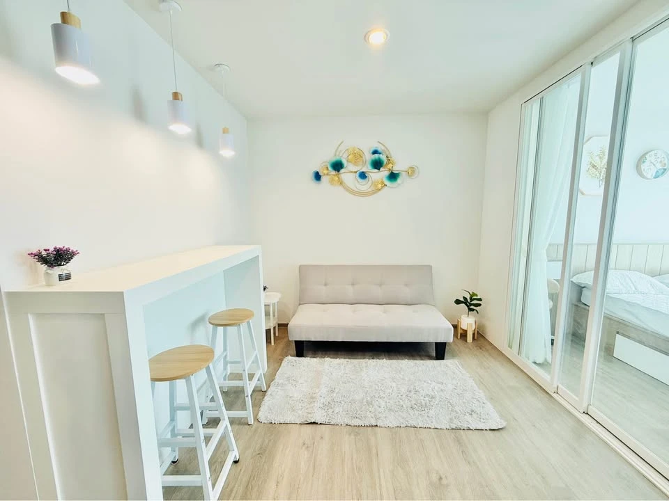 For rent: Regent Home Bangna, 21st floor. Unobstructed view, great location, beautiful view, not hot, fully furnished. Book now!