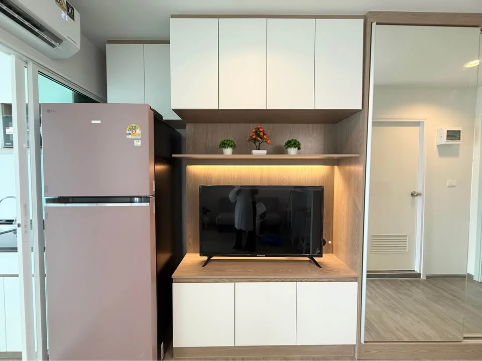 For rent: Regent Home Bangna, 21st floor. Unobstructed view, great location, beautiful view, not hot, fully furnished. Book now!
