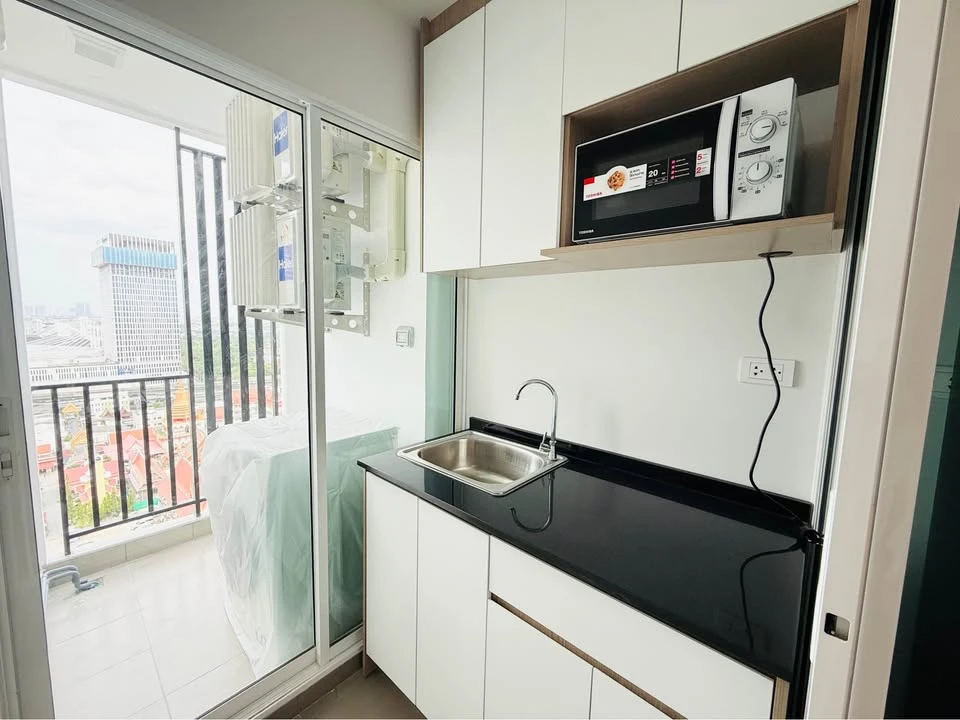 For rent: Regent Home Bangna, 21st floor. Unobstructed view, great location, beautiful view, not hot, fully furnished. Book now!