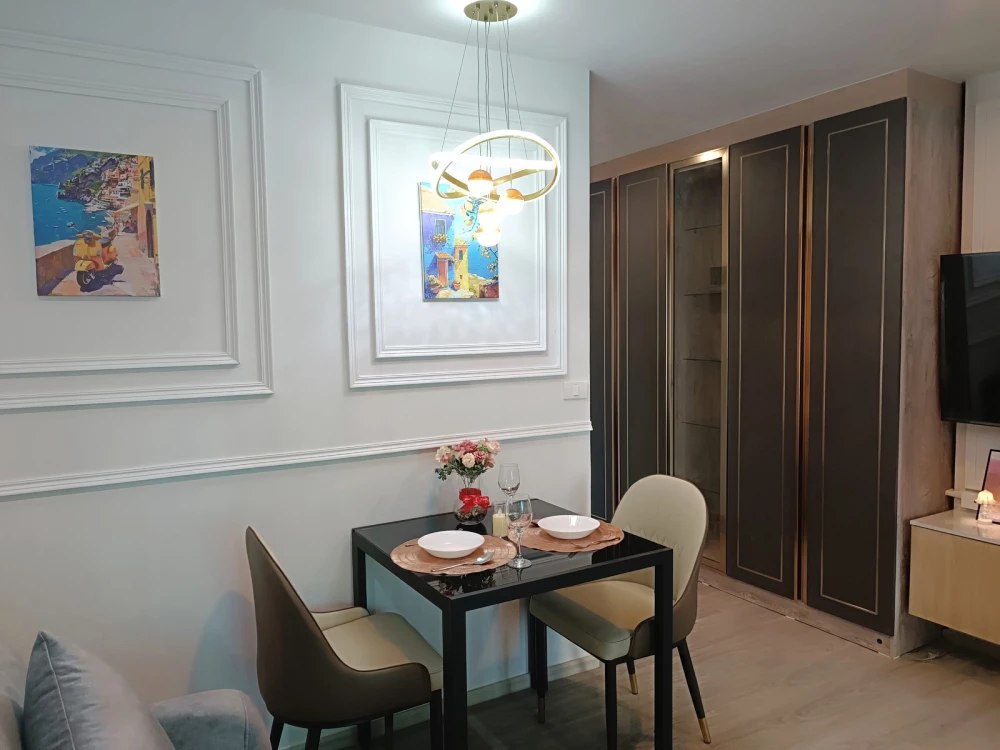 For rent: Regent Home Bangna, 21st floor. Beautifully furnished unit. Book now! (Hurry!)