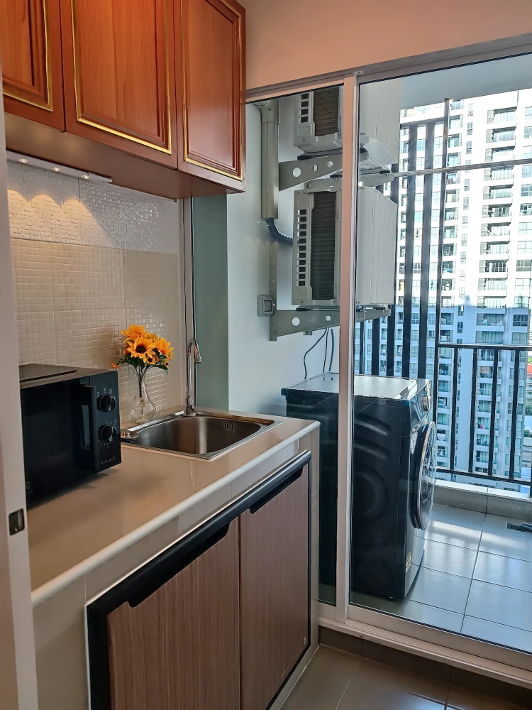 For rent: Regent Home Bangna, 21st floor. Beautifully furnished unit. Book now! (Hurry!)