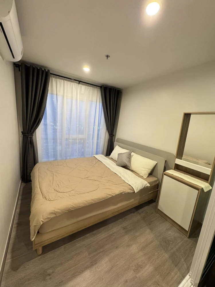 ให้เช่า Regent Home Bangna ชั้น 24 วิว BTS สวยมาก มีตู้เสื้อผ้าขนาดใหญ่พร้อมไฟส่องสว่าง ตกแต่งเฟอร์นิเจอร์ครบพร้อมอยู่