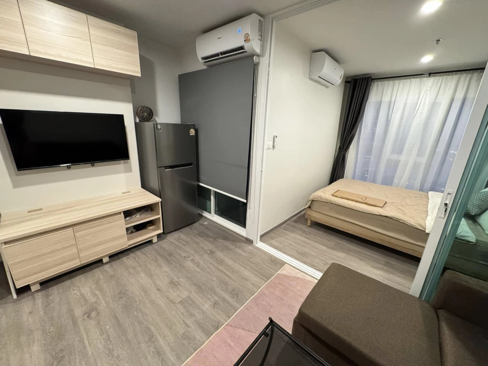 ให้เช่า Regent Home Bangna ชั้น 24 วิว BTS สวยมาก มีตู้เสื้อผ้าขนาดใหญ่พร้อมไฟส่องสว่าง ตกแต่งเฟอร์นิเจอร์ครบพร้อมอยู่