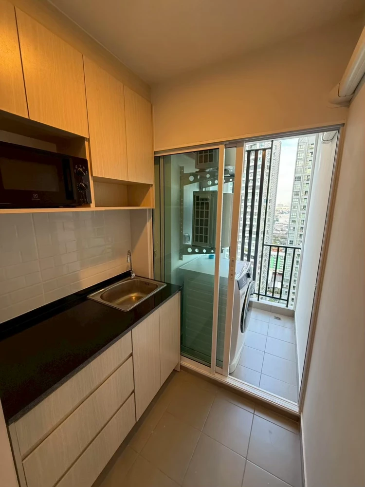 For rent: Regent Home Bangna, 26th floor. Nice, fully furnished unit. Book now! (Urgent!)