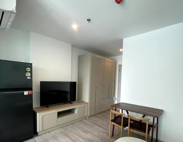 For rent: Regent Home Bangna, 26th floor, fully furnished, very livable. Book now! Don't miss out!