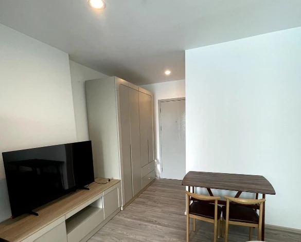 For rent: Regent Home Bangna, 26th floor, fully furnished, very livable. Book now! Don't miss out!