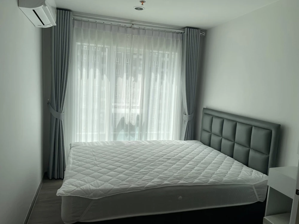 For rent: Regent Home Bangna, 9th floor, pool view, fully furnished, nice to live in, reserve now, don't miss out!