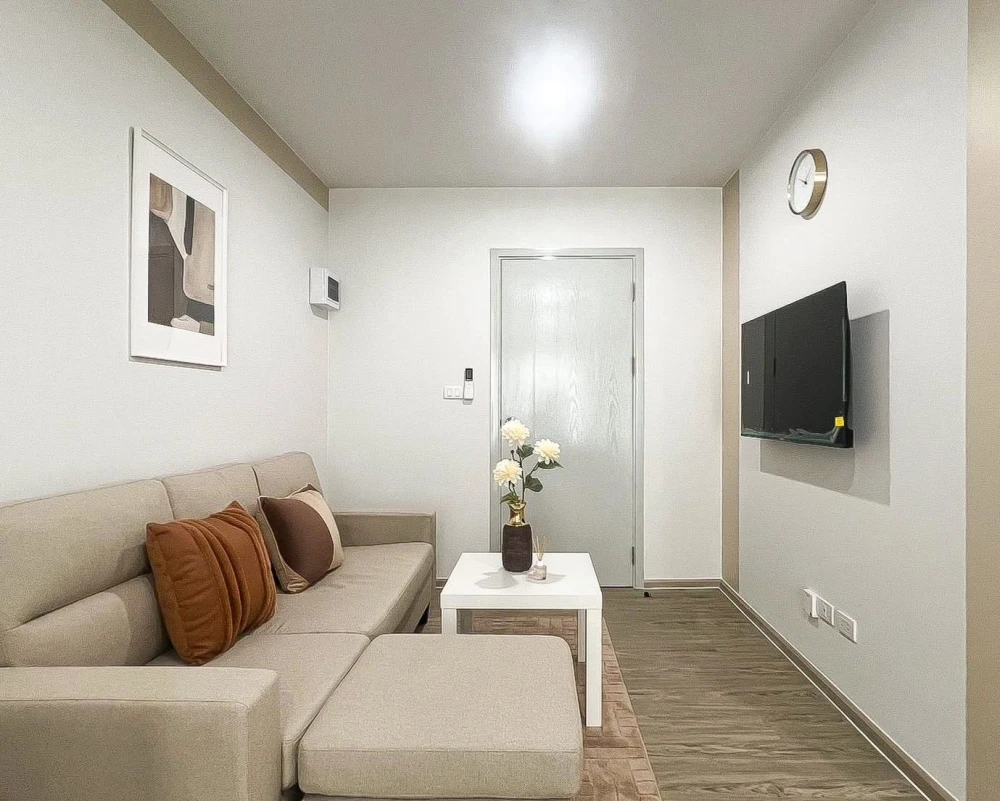 For rent: Regent Home Bangna, high floor, unobstructed view, pleasant atmosphere, receives morning sunlight, good breeze, not hot in the afternoon. Do