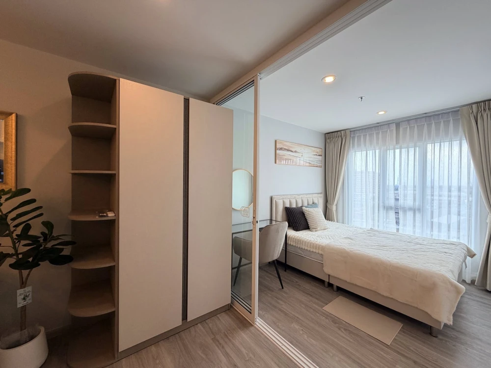 ให้เช่า REGENT HOME BANGNA ตกแต่ง Modern Classic เรียบหรู น่าอยู่ เฟอร์ เครื่องใช้ไฟฟฟ้าครบ หิ้วกระเป๋าเข้าอยู่ได้เลย