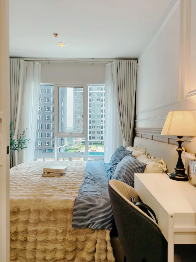 For rent: Regent Home Bangna, beautifully decorated with built-in furniture, swimming pool view, super chill atmosphere, don't miss it!