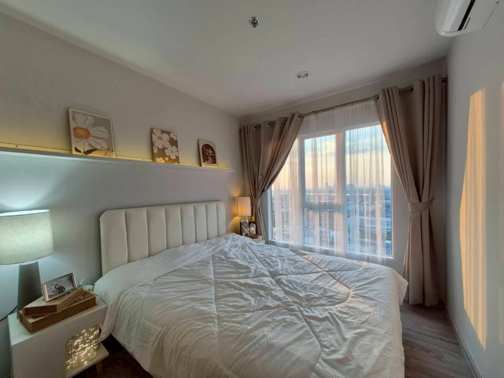 For rent: Regent Home Bangna, Building A, 4th floor. Located on the same floor as the common areas. Nicely decorated and very livable.
