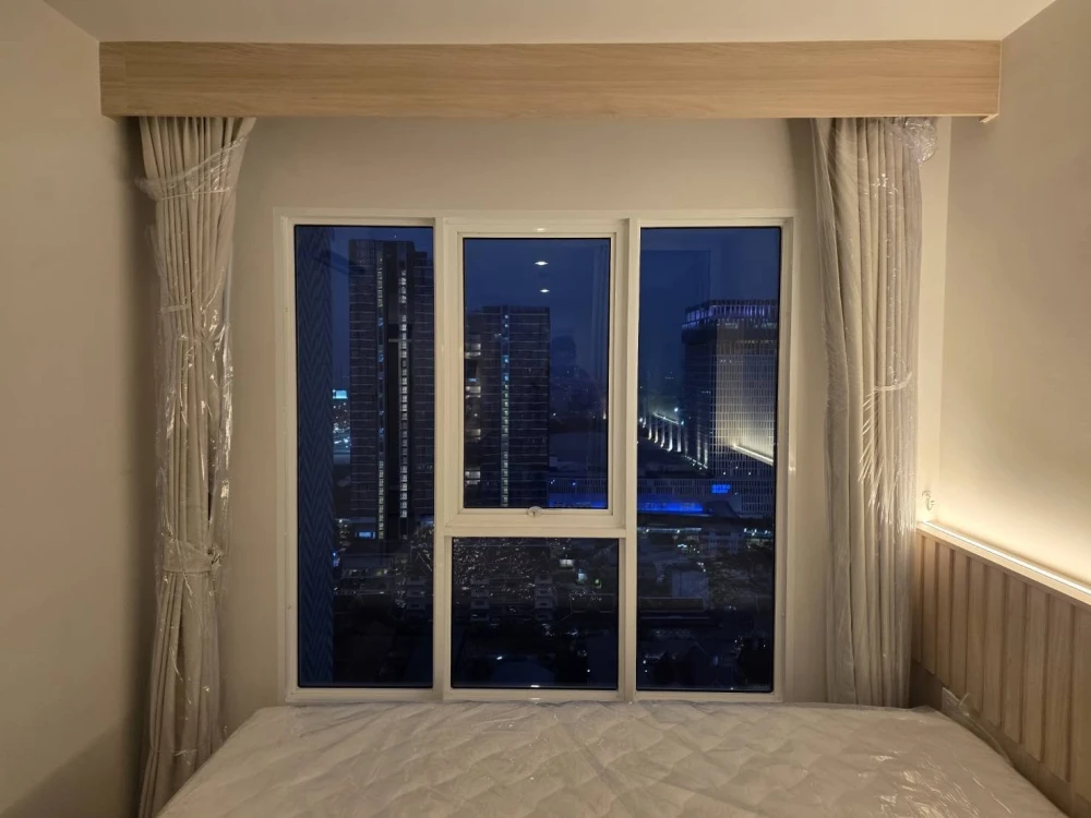 For rent: Regent Home Bangna, Building D, corner unit, highly private, with high-quality built-in furniture. Book today! Don't wait!