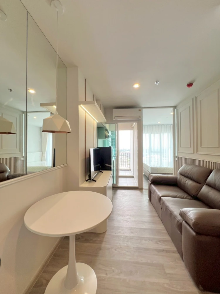 For rent: Regent Home Bangna. Fully furnished, corner unit with beautiful river view. Peaceful and relaxing. A must-have!