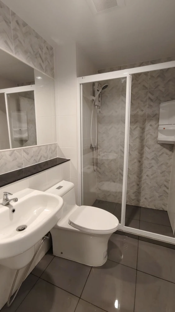 ให้เช่า Regent home bangna วิวสระ เครื่องใช้ไฟฟ้า เฟอร์ครบ รีบมาจองก่อนพลาด