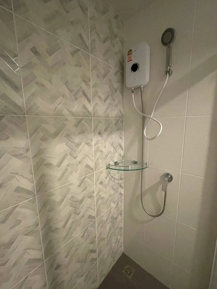 Regent Home Bangna for rent, pool view, fully furnished with appliances, ready to move in.