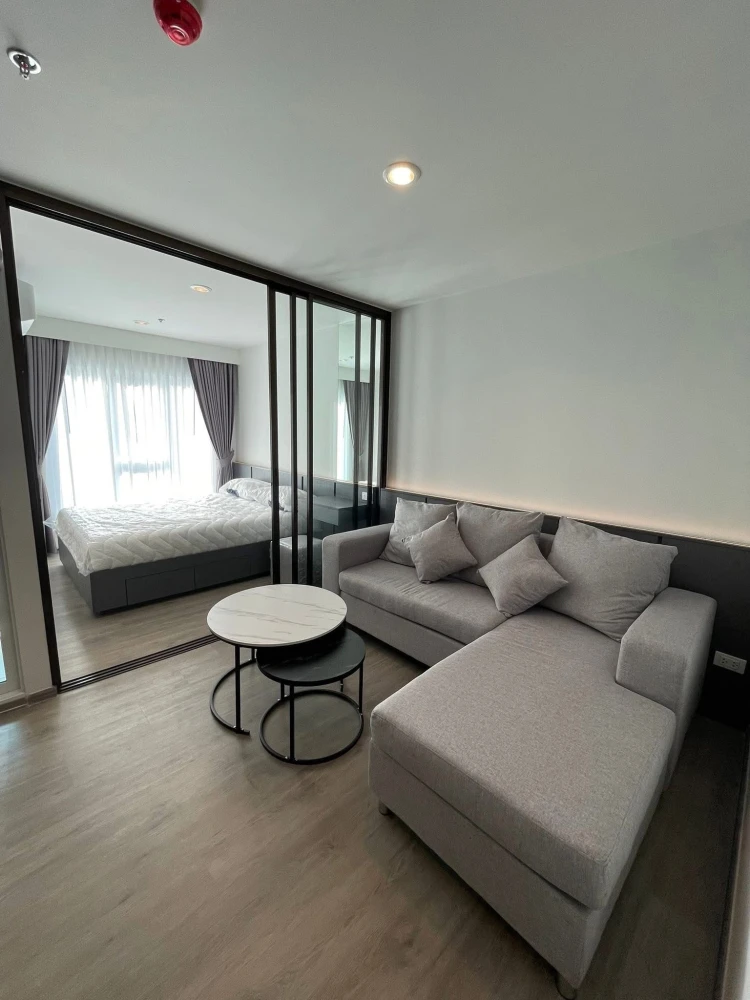 Regent Home Bangna for rent, pool view, fully furnished with appliances, ready to move in.