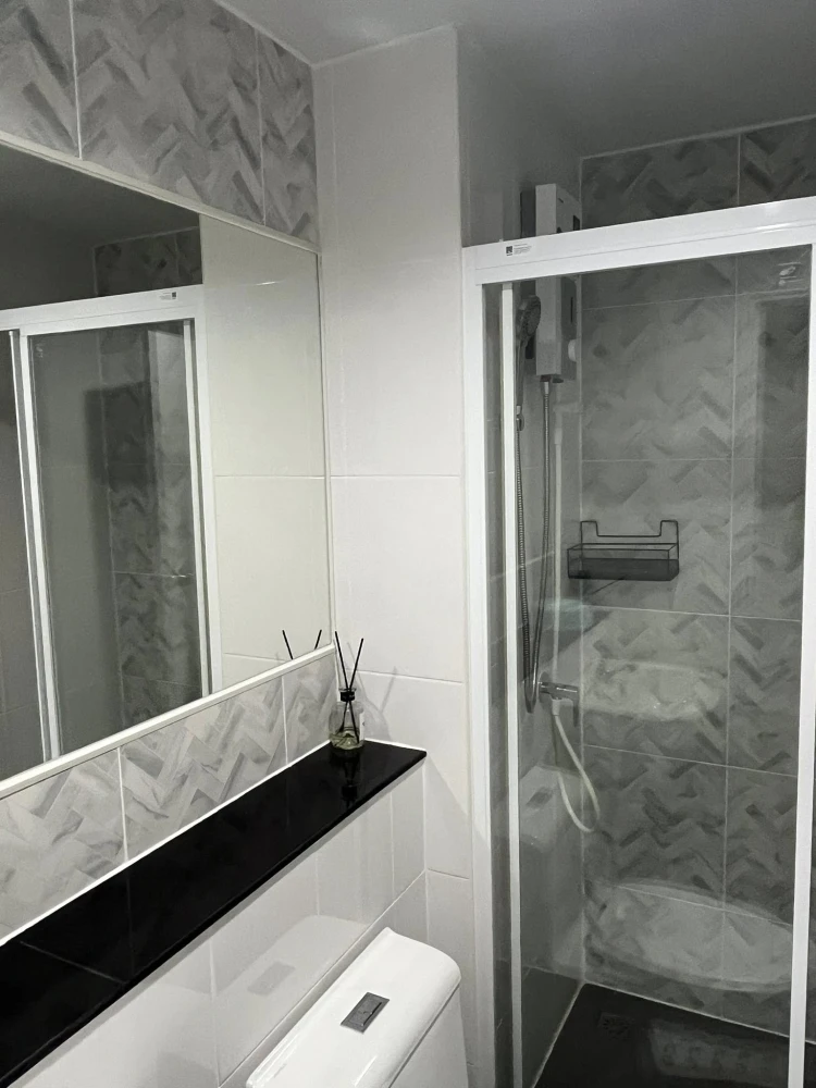 For rent: Regent Home Bangna, 5th floor unit, fully furnished, great location. Book now!