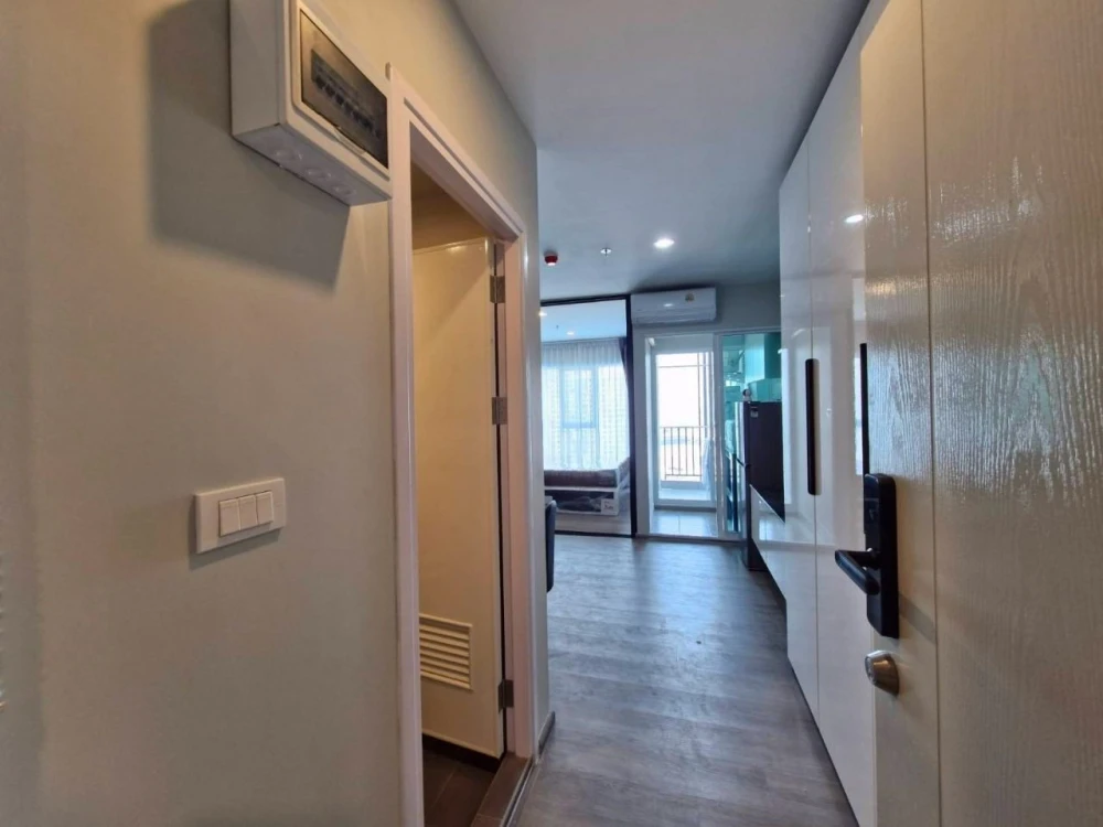 For rent: Regent Home Bangna, high floor unit, very livable, fully furnished. Book now!