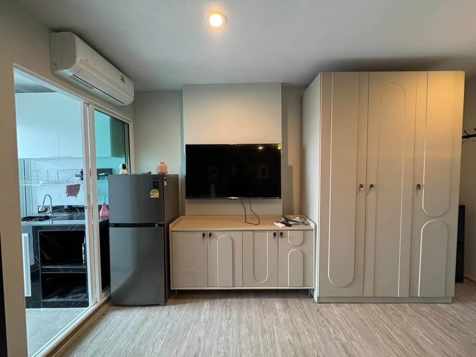 For rent: Regent Home Bangna, high floor, fully furnished with appliances. Book now!