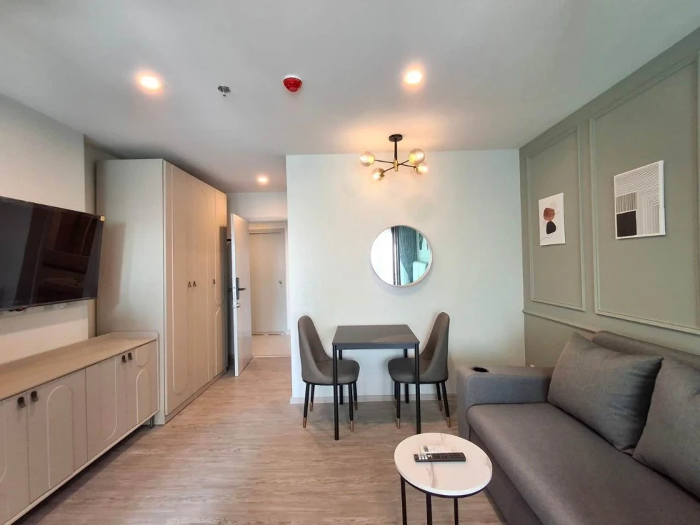 For rent: Regent Home Bangna, high floor, fully furnished with appliances. Book now!