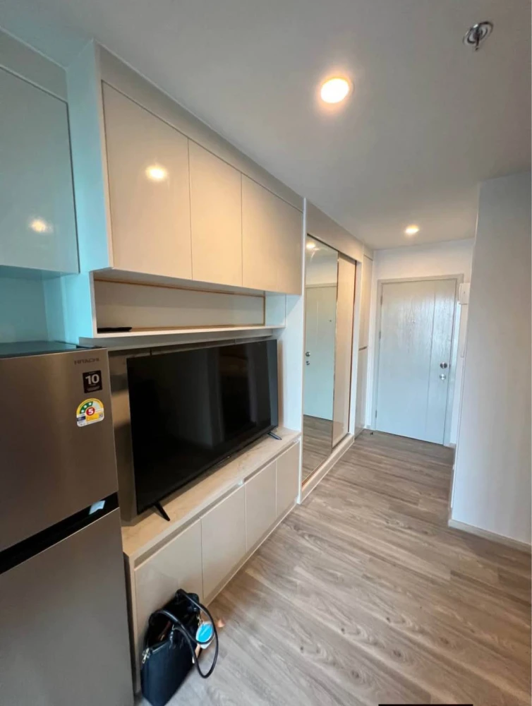 For rent: Regent Home Bangna, high floor unit, fully furnished. Book now before it's too late!!!