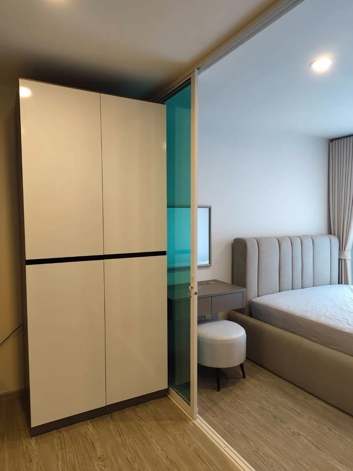 ให้เช่า Regent Home Bangna ห้องชั้นสูงพร้อมอยู่ ห้องมุม วิวสระ ห้องพร้อมอยู่ เฟอร์พร้อม จองเลย