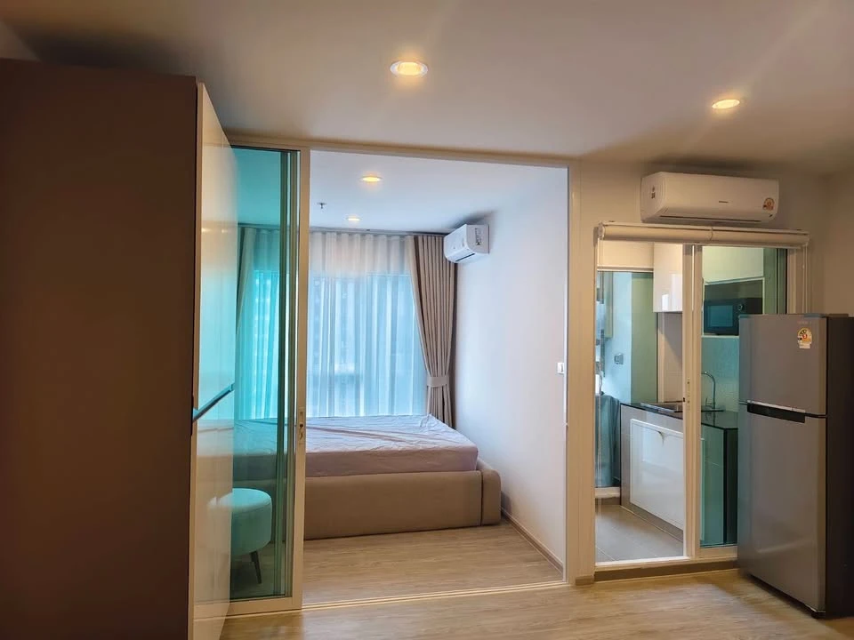 ให้เช่า Regent Home Bangna ห้องชั้นสูงพร้อมอยู่ ห้องมุม วิวสระ ห้องพร้อมอยู่ เฟอร์พร้อม จองเลย