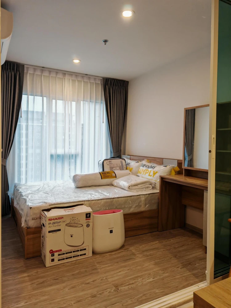 For rent: Regent Home Bangna, a nice room, good location, comes with complete furniture and facilities. Don't miss it.