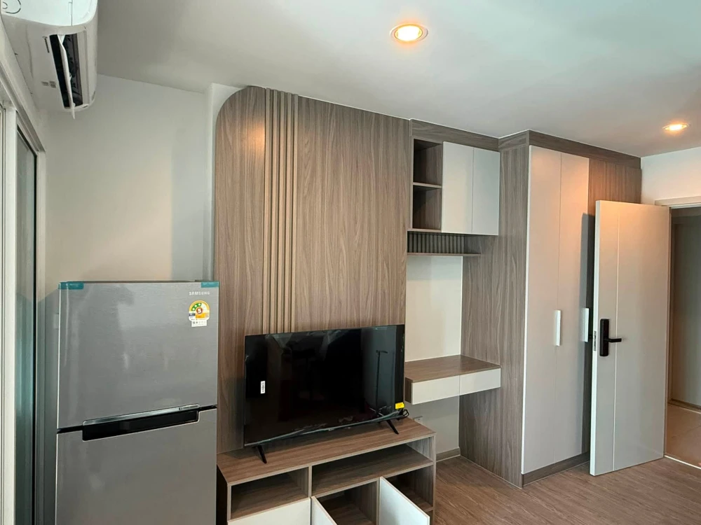 For rent: Regent Home Bangna. A lovely room with complete amenities and a river view. Book now!