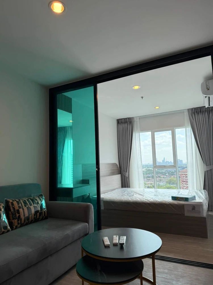 For rent: Regent Home Bangna. A lovely room with complete amenities and a river view. Book now!