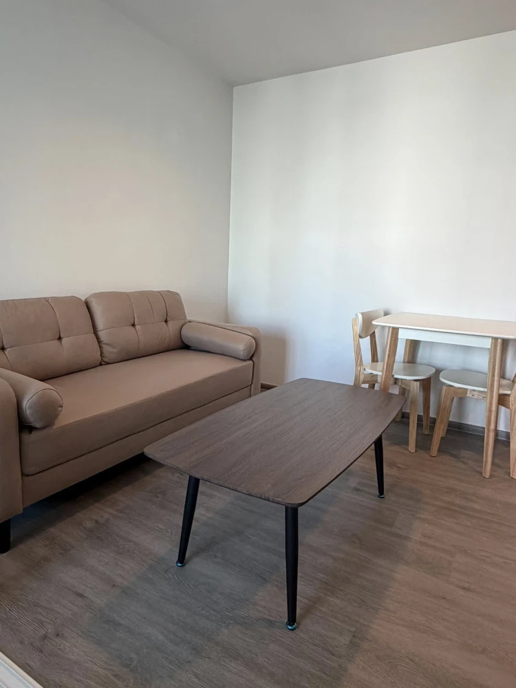 For rent: Regent Home Bangna. A lovely room, fully furnished with appliances. Book now!