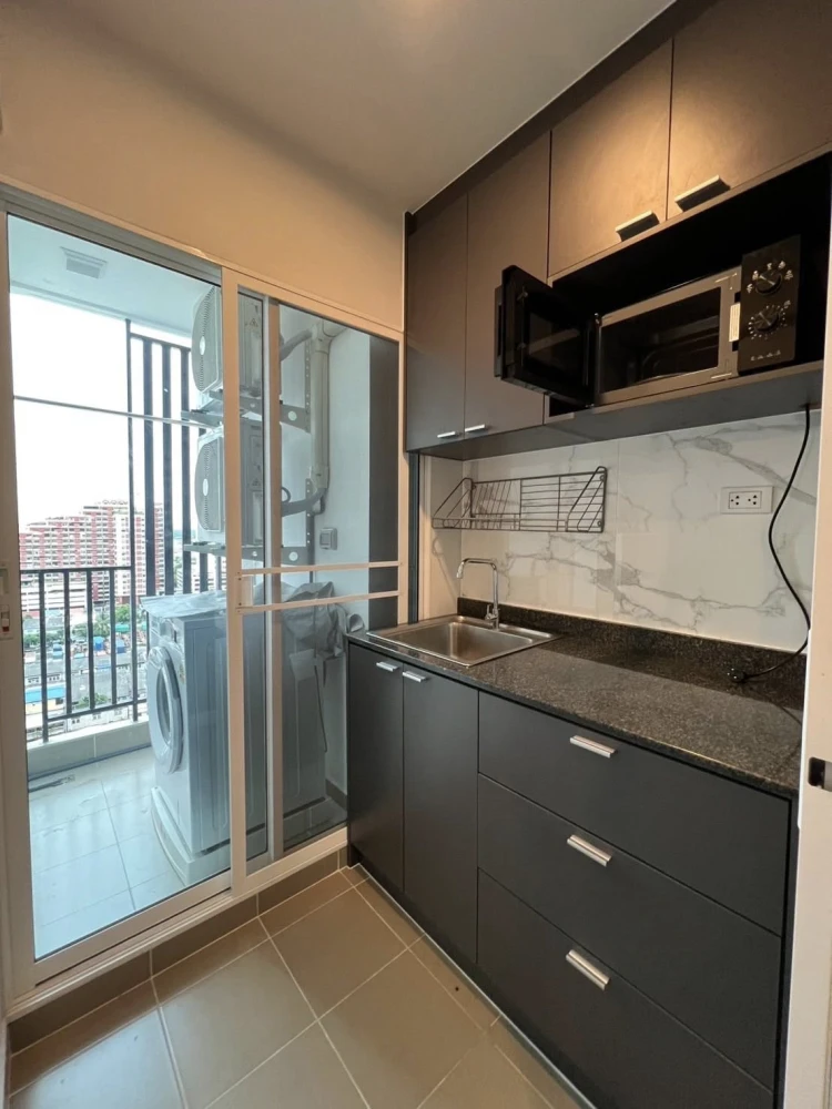 For rent: Regent Home Bangna. Nice room, fully furnished, high floor, river view. Book now!