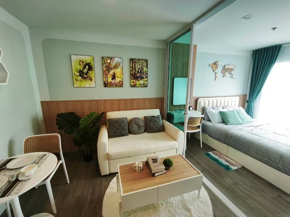 Regent Home Bangna unit for rent—move-in ready! The space is well-partitioned with a functional layout. Great value—book yours today!