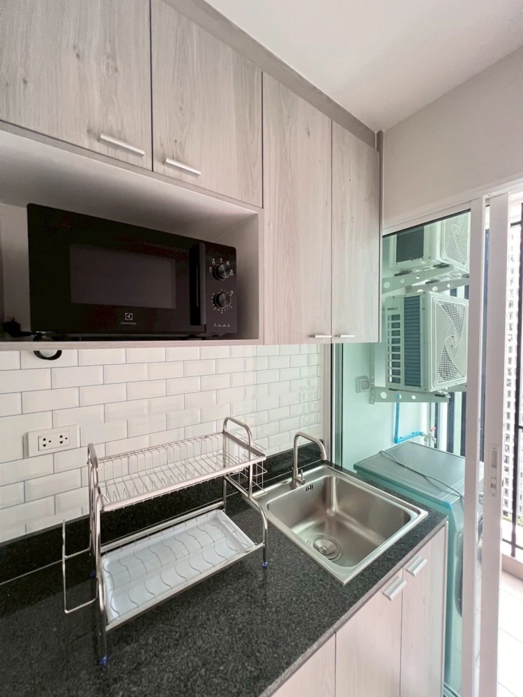For rent: Regent Home Bangna. Ready to move in, well-partitioned and zoned. Great value! Book now, don't miss out!
