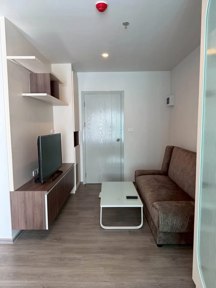 ให้เช่า Regent Home Bangna ห้องพร้อมอยู่ ชั้นสูง รีบจองเลย เฟอร์พร้อม