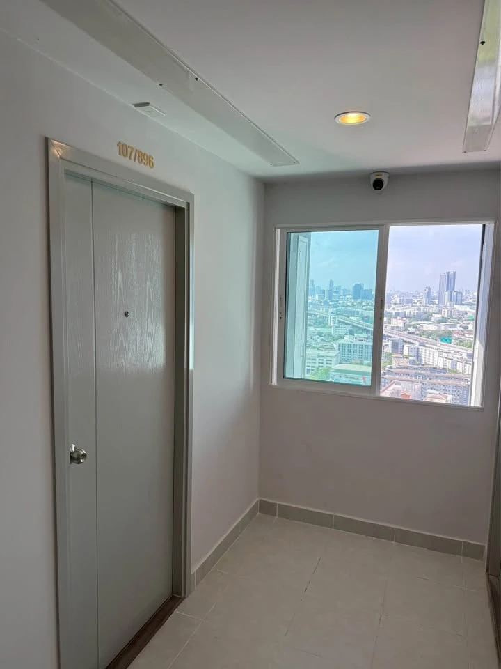 ให้เช่า Regent Home Bangna ห้องพร้อมอยู่ ชั้นสูง รีบจองเลย เฟอร์พร้อม