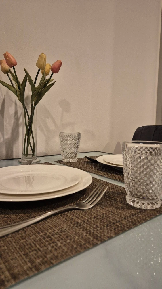 For rent: Regent Home Bangna, corner unit, 22nd floor, Building A. Fully furnished with built-in furniture and clearly separated zones. Ready to move