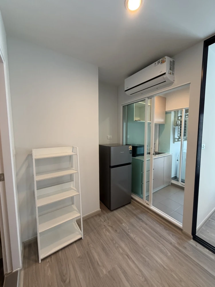 For rent: Regent Home Bangna, corner unit, quiet area, fully furnished and equipped with appliances. Just bring your bags and move in!