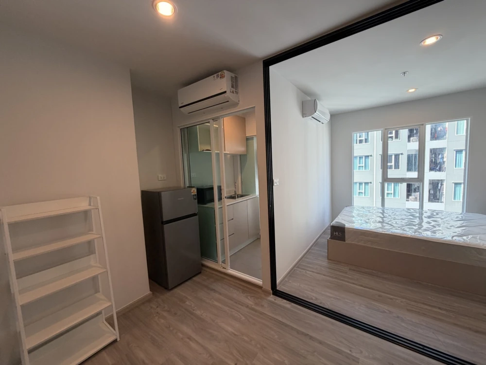For rent: Regent Home Bangna, corner unit, quiet area, fully furnished and equipped with appliances. Just bring your bags and move in!