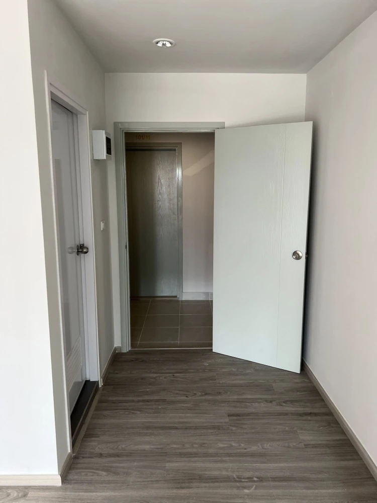 For rent: Regent Home Bangna, empty room, comes with a very good price. Let me tell you, you definitely can't miss it.