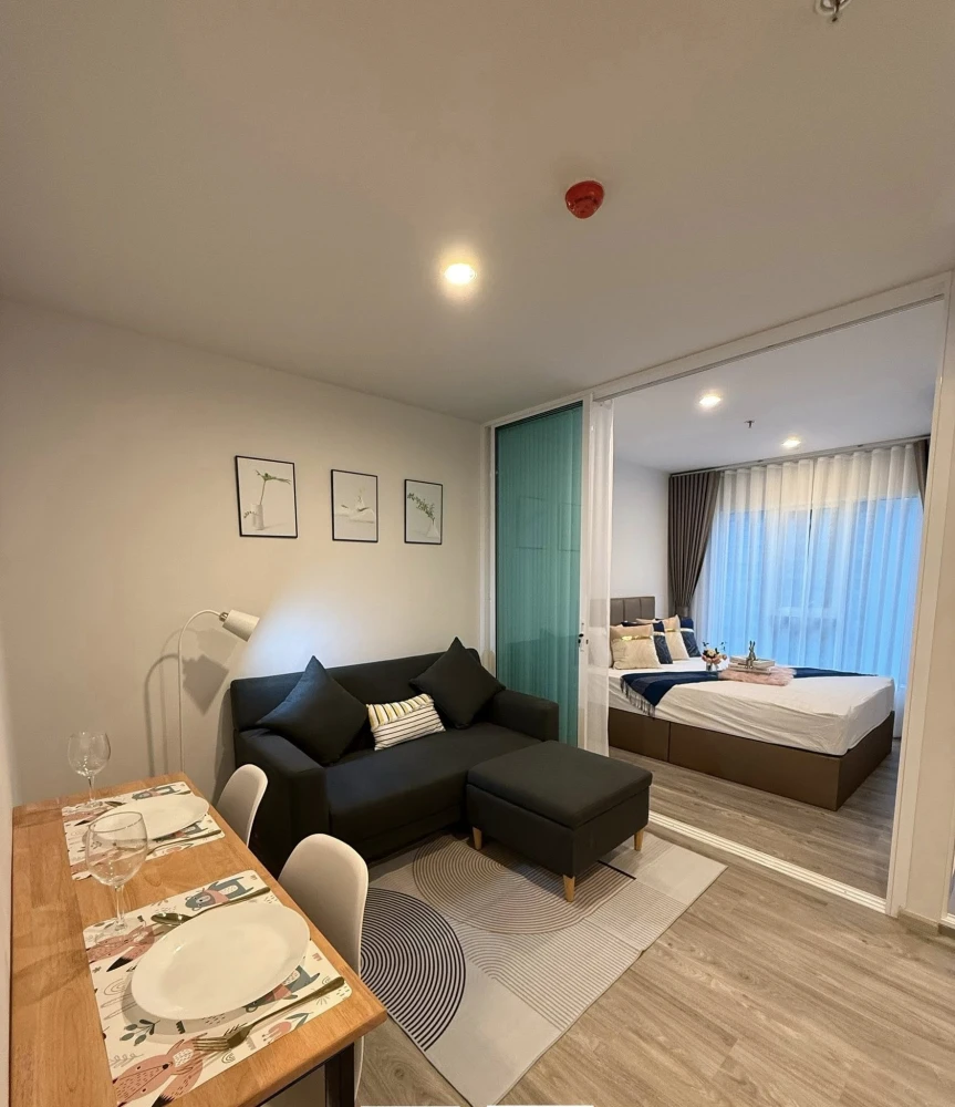 For rent: Regent Home Bangna. Nicely decorated unit with complete amenities. Amazing price! Book now!