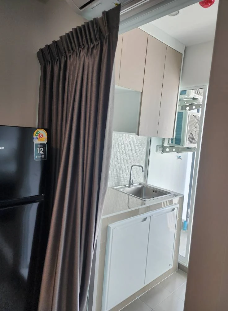 For rent: Regent Home Bangna. Nicely decorated room with complete furniture and appliances. Book now! Don't miss out!