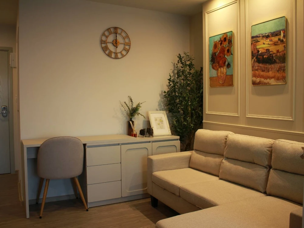 For rent: Regent Home Bangna, fully furnished unit on the 23rd floor with stunning Chao Phraya River views. Enjoy the cool breeze and unobstructed vie