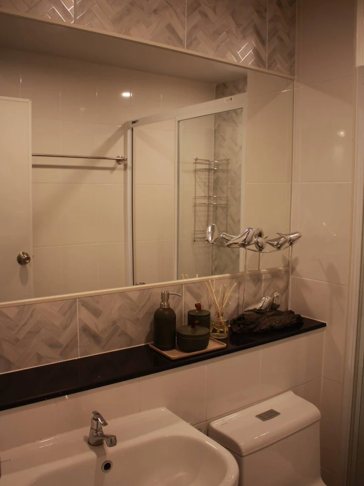 For rent: Regent Home Bangna, fully furnished unit on the 23rd floor with stunning Chao Phraya River views. Enjoy the cool breeze and unobstructed vie