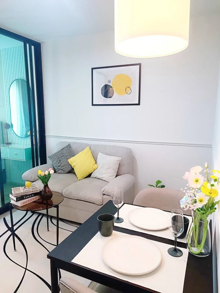For rent: Regent Home Bangna, fully furnished and ready to move in. Complete with furniture and appliances. Don't miss out!