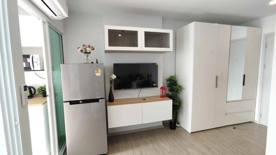 For rent: Regent Home Bangna, beautifully decorated room with complete amenities. Just bring your suitcase and move in!