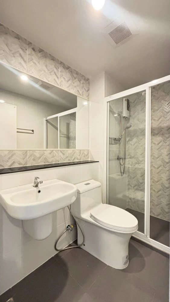 ให้เช่า Regent Home Bangna ห้องแต่งสวยคุมโทน มาพร้อมเฟอร์และสิ่งอำนวยความสะดวกครบครัน รีบจองเลยจ้า
