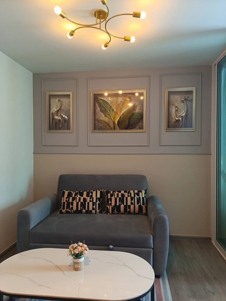 For rent: Regent Home Bangna. Beautifully decorated minimalist-style room with high-quality built-in furniture. Book now!